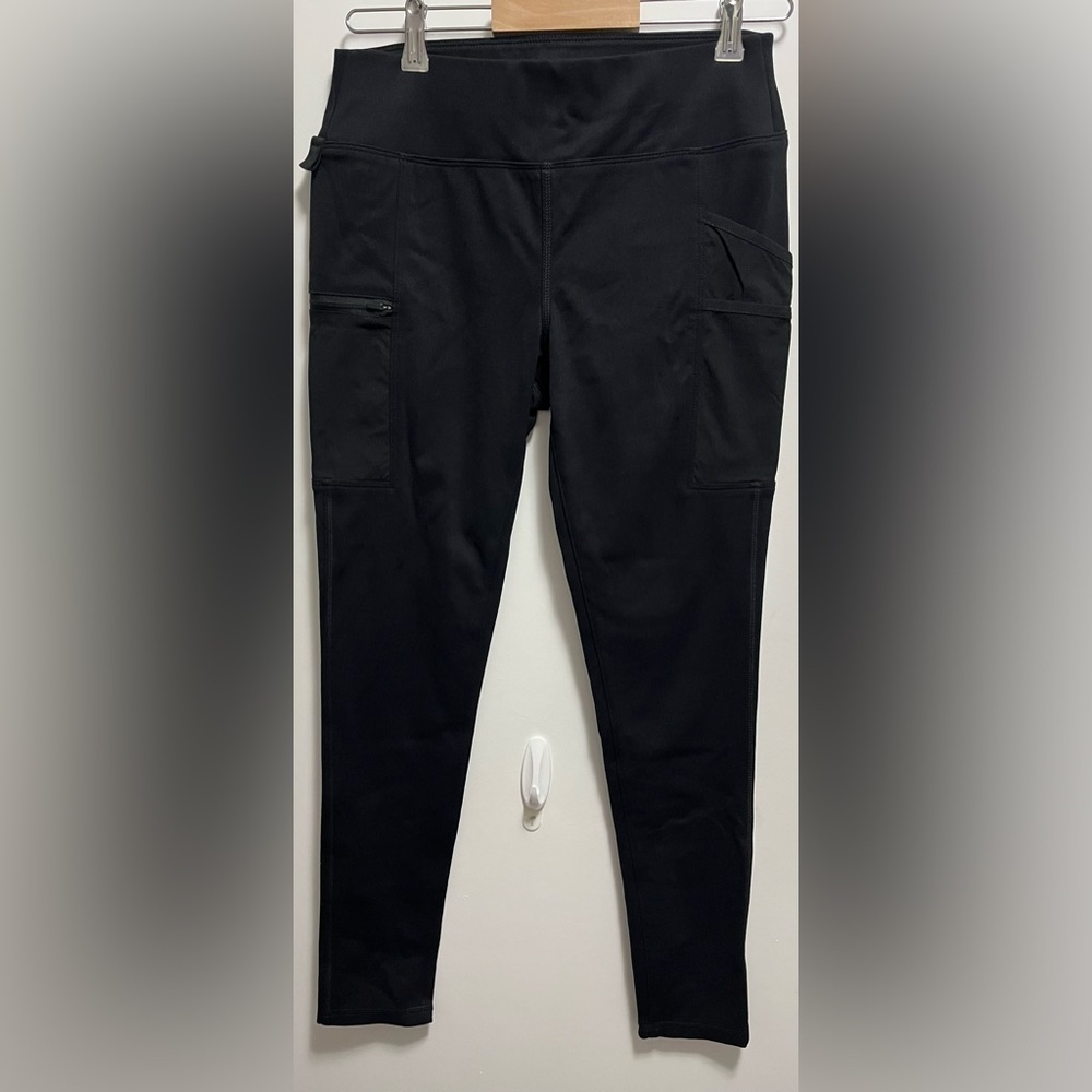 Carhartt Women's Force Fitted Midweight Utility Leggings in Black Womens Size S